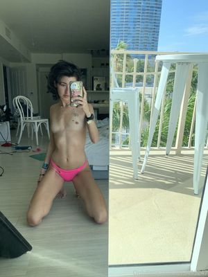 Anne Frank Nude Photos photo 191