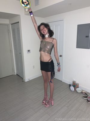 Anne Frank Nude Photos photo 209