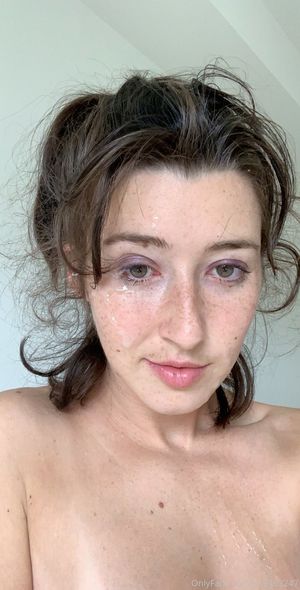 Anne Frank Nude Photos photo 272