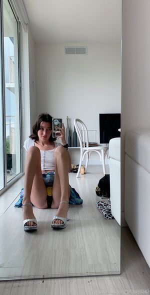 Anne Frank Nude Photos photo 284