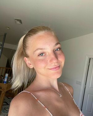 Brynn Woods Nude Photos photo 73
