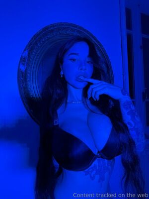 Alex Mucci Nude Photos photo 8