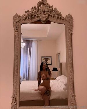 Alex Mucci Nude Photos photo 198