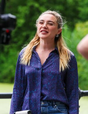 Florence Pugh Nude Photos photo 3