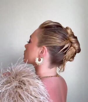 Florence Pugh Nude Photos photo 31