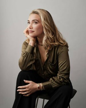 Florence Pugh Nude Photos photo 42