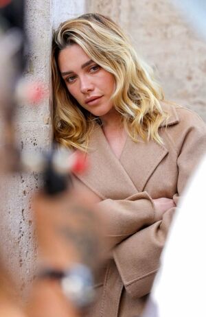 Florence Pugh Nude Photos photo 56