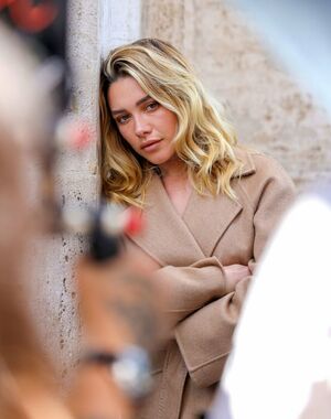 Florence Pugh Nude Photos photo 60