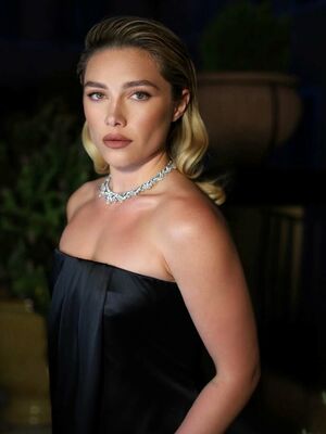 Florence Pugh Nude Photos photo 64