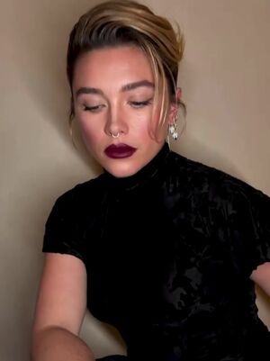 Florence Pugh Nude Photos photo 122