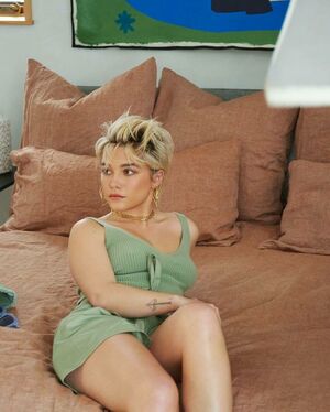 Florence Pugh Nude Photos photo 130