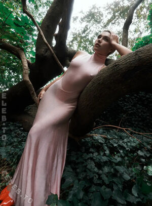 Florence Pugh Nude Photos photo 204