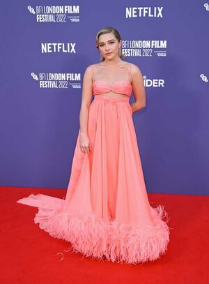 Florence Pugh Nude Photos photo 259