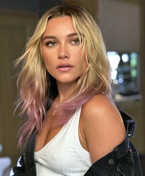Florence Pugh Nude Photos photo 294