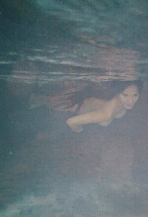 PoonamPandeyTV Nude Photos photo 6