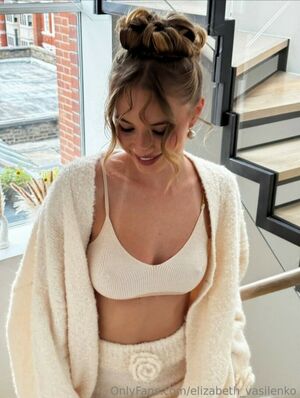 Elizabeth Vasilenko Nude Photos photo 41