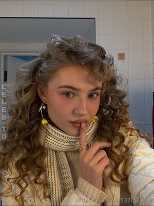 Elizabeth Vasilenko Nude Photos photo 66