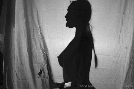 Elizabeth Vasilenko Nude Photos photo 282