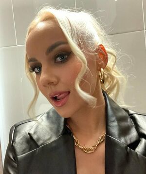 Mikalah Burgess Nude Photos photo 29