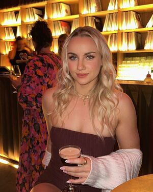 Mikalah Burgess Nude Photos photo 88