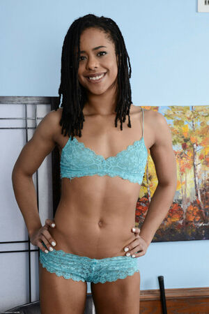 Kira Noir Nude Photos photo 78