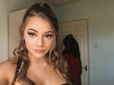 Pom_wm Nude Photos photo 189