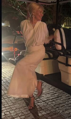 Pamela Anderson Nude Photos photo 200