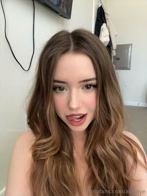 Aluraye Nude Photos photo 24