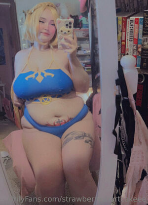 Strawberryshortcakeee Nude Photos photo 17