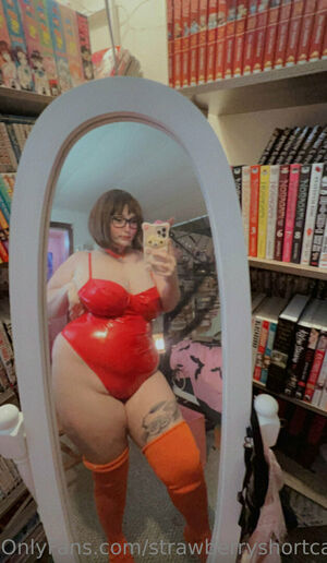 Strawberryshortcakeee Nude Photos photo 48