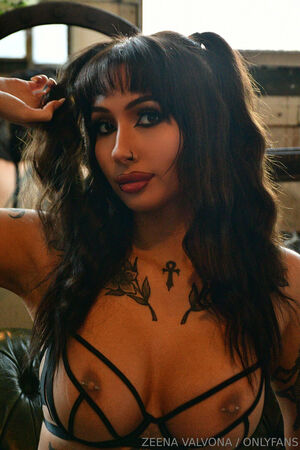 Zeena Valvona Nude Photos photo 88