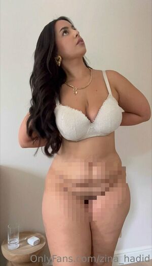 Zina Hadid Nude Photos photo 150