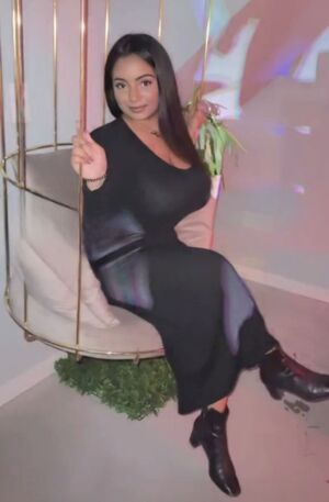Zina Hadid Nude Photos photo 236