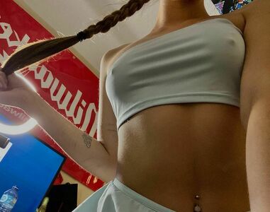 Lyric Yung Nude Photos photo 3