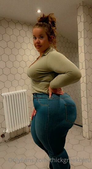 Thickgreekbleu Nude Photos photo 10