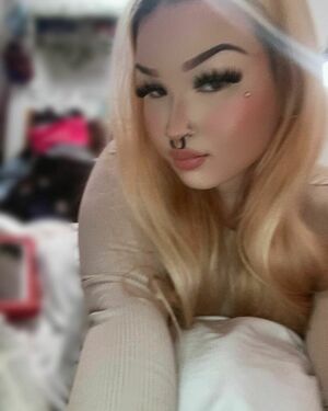 Hentaihips Nude Photos photo 31