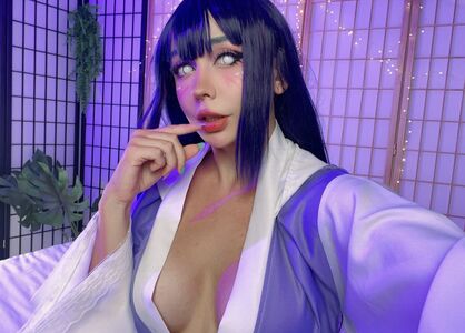 Alice Bong Nude Photos photo 23