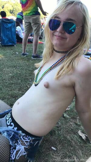 Scarlett Williams Nude Photos photo 12