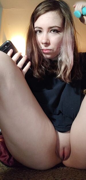 Poisonxgoddess Nude Photos photo 1