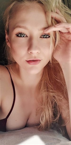 Bellaraee Nude Photos photo 36