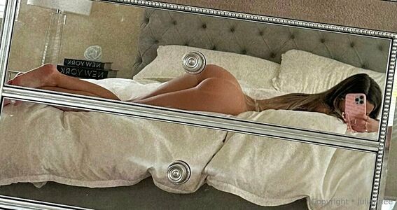 Juli Annee Nude Photos photo 188