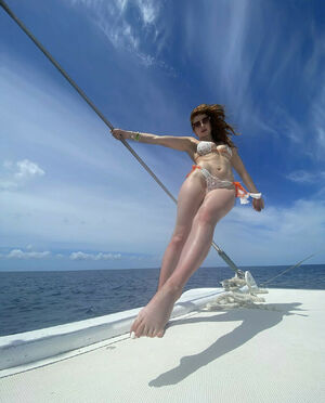 Abigale Mandler Nude Photos photo 235