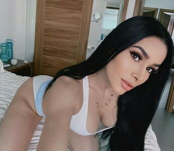 Yuliett Torres Nude Photos photo 51