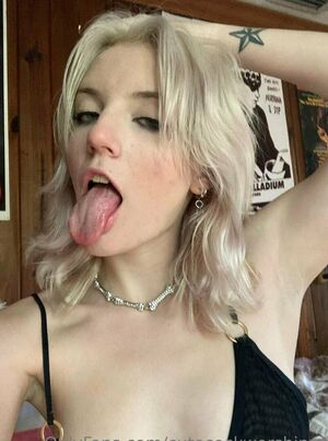 Cutecockworshipper Nude Photos photo 1