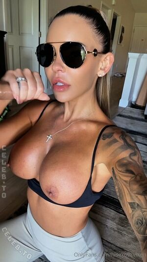 HisExoticVixen Nude Photos photo 3