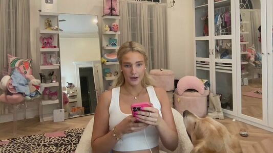 Linsey Donovan Nude Photos photo 48