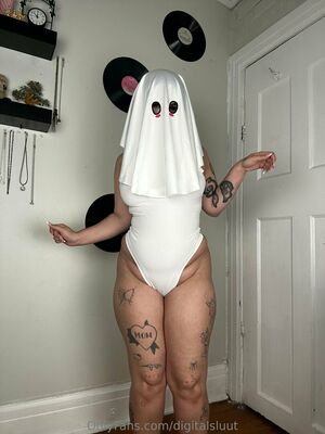 Digitalsluut Nude Photos photo 9