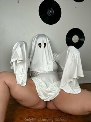 Digitalsluut Nude Photos photo 27