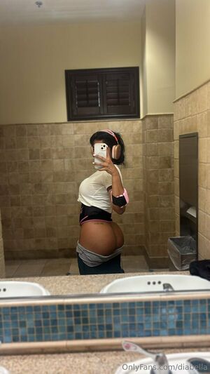 Diabella Nude Photos photo 16