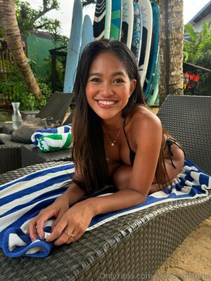Maeurn Smiles Nude Photos photo 26